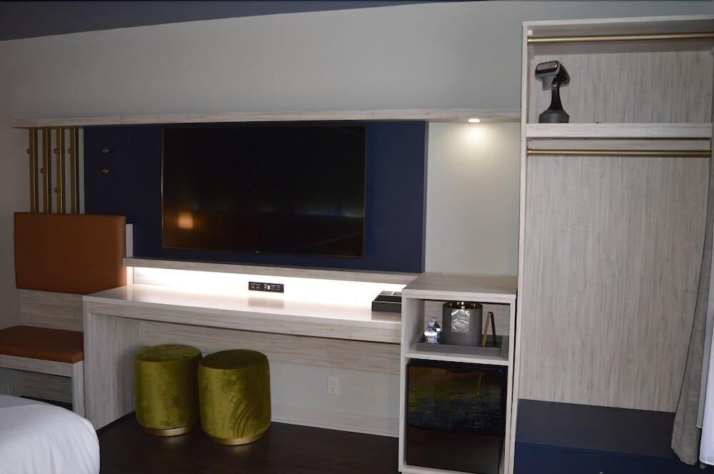 Hotel Denim 4*