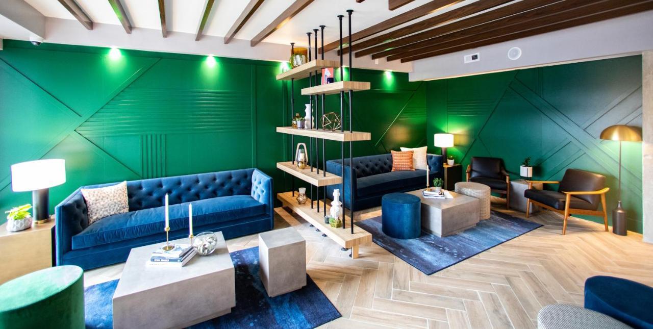 Hotel Denim 4*